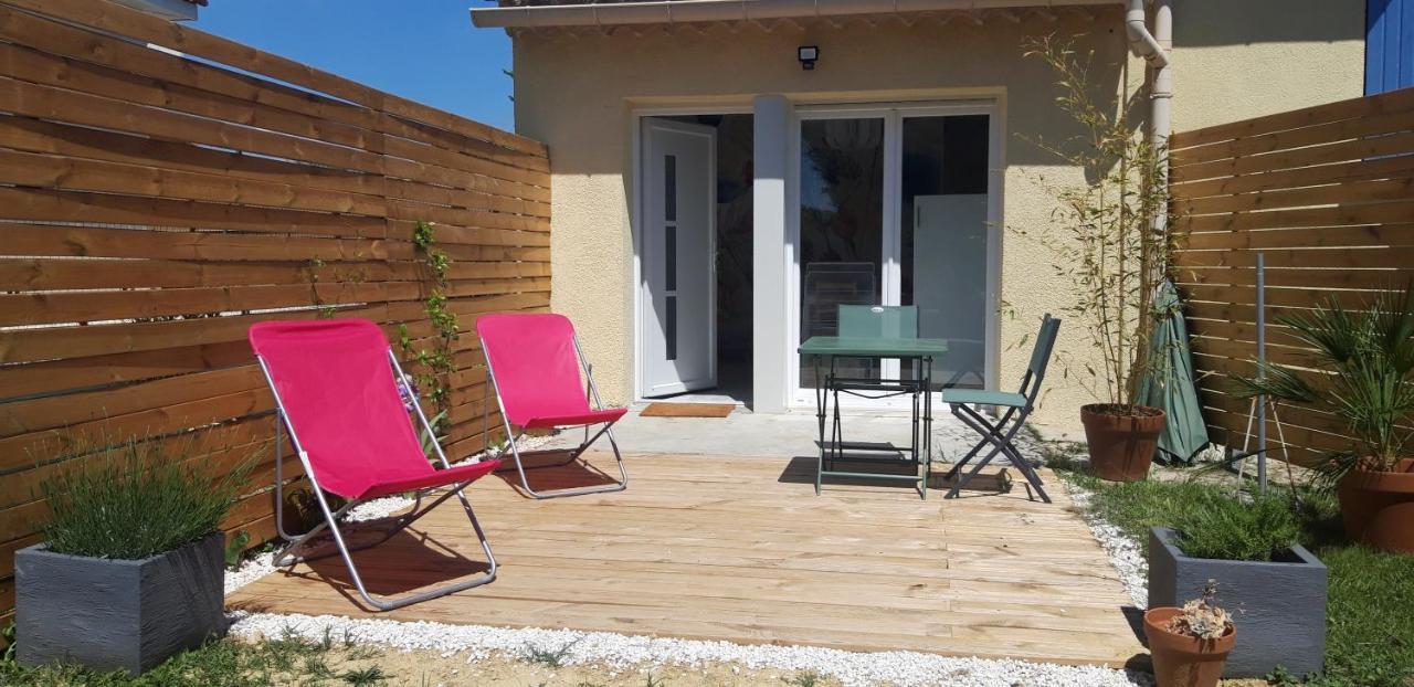 Appartement Neuf Clim Terrasse & Piscine Blauzac  エクステリア 写真