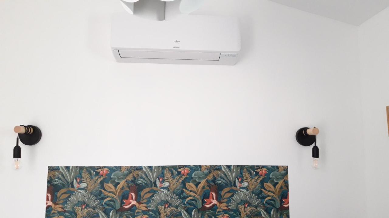 Appartement Neuf Clim Terrasse & Piscine Blauzac  エクステリア 写真