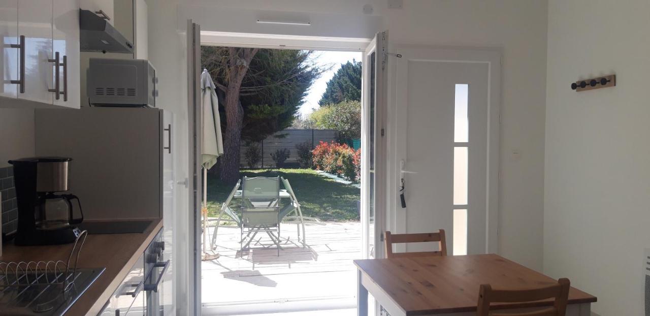 Appartement Neuf Clim Terrasse & Piscine Blauzac  エクステリア 写真