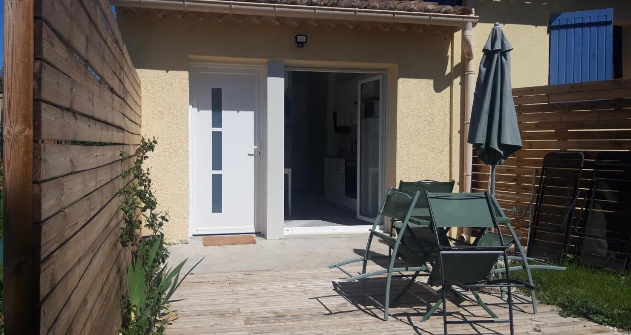 Appartement Neuf Clim Terrasse & Piscine Blauzac  エクステリア 写真